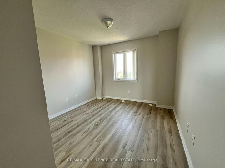 Property Photo:  250 Sunny Meadow Boulevard 180  ON L6R 3Y6 