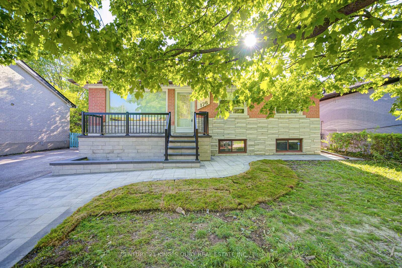 Property Photo:  176 Felix Road Basement  ON L4C 3M9 