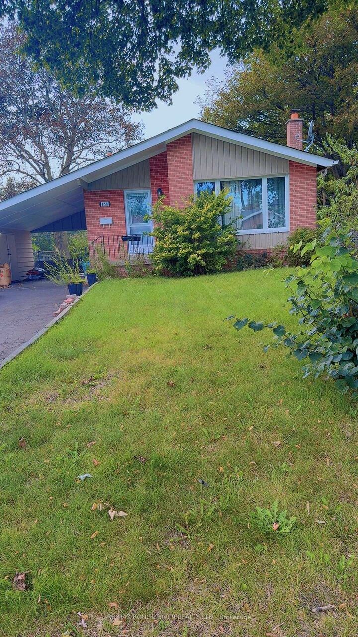 Property Photo:  858 Chapleau Drive  ON L1W 1P4 