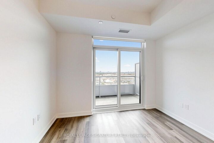 Property Photo:  5 Meadowdale Road 1603  ON L4K 0C7 