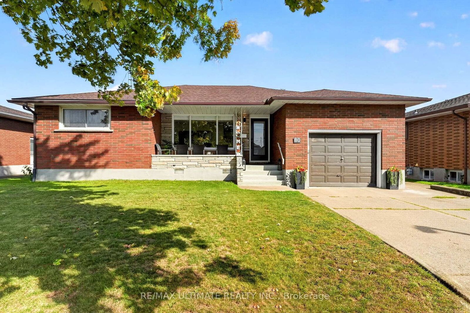 Property Photo:  80 Saint Andrews Avenue  ON L3B 1E4 