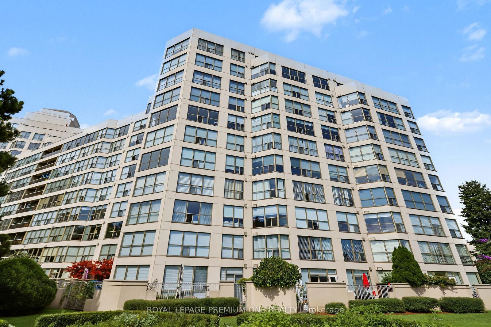 Property Photo:  2267 Lake Shore Boulevard 410  ON M8V 3X2 