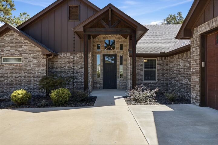 Property Photo:  16265 N 573 Road  OK 74464 