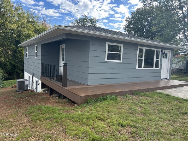 Property Photo:  731 Lennie Avenue  TN 37813 