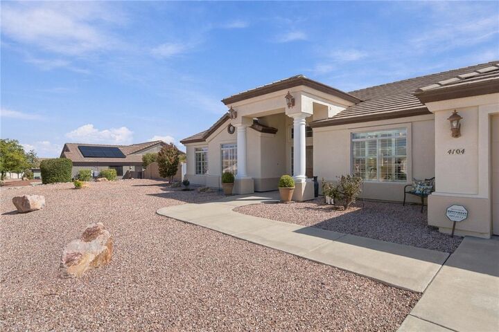 Property Photo:  4104 Quarter Circle Way  AZ 86401 