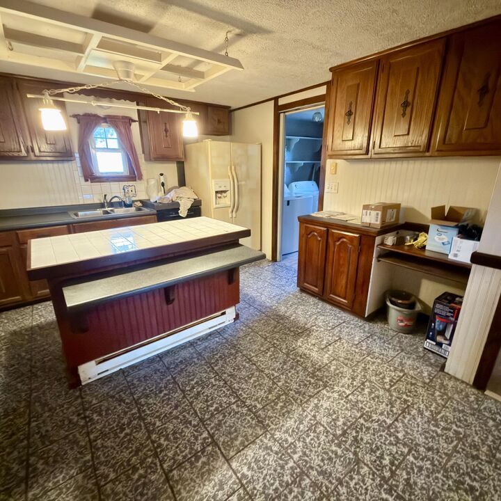Property Photo: 580 E Ward Street OH 43078