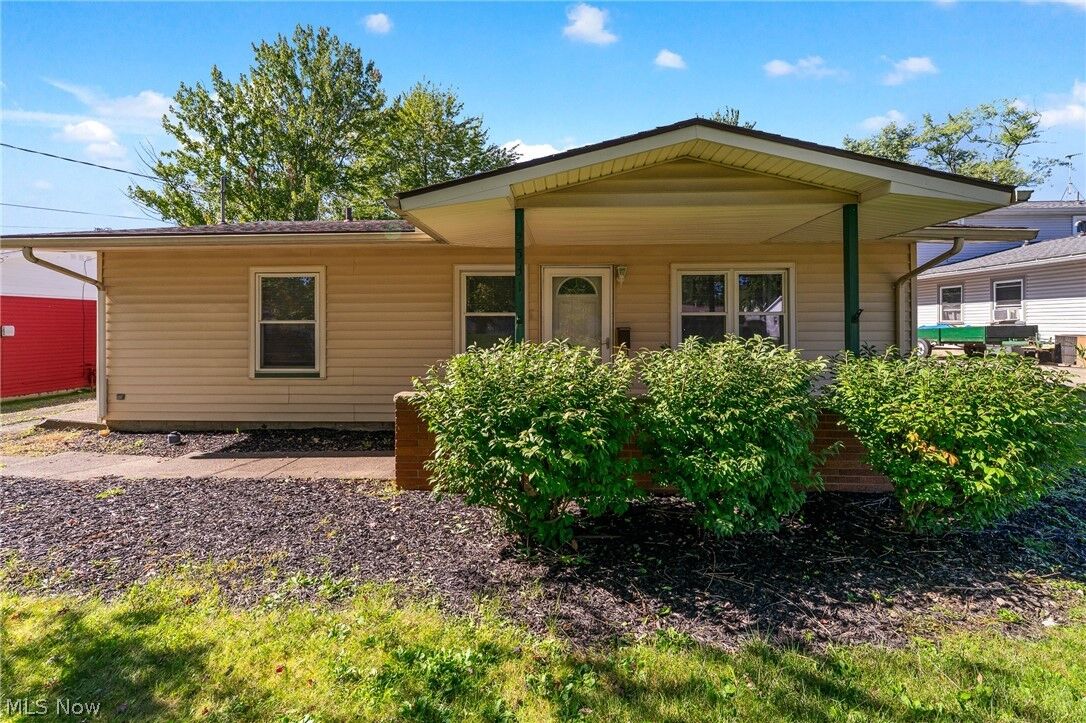 Property Photo:  2531 Chestnut Street  OH 44420 