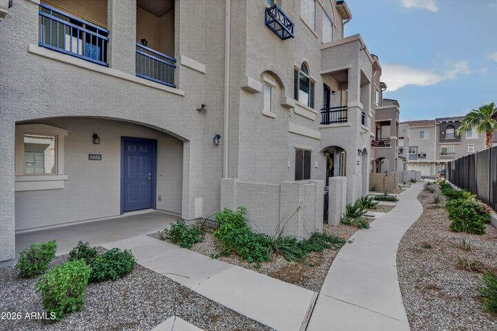 Property Photo:  2150 W Alameda Road 1332  AZ 85085 