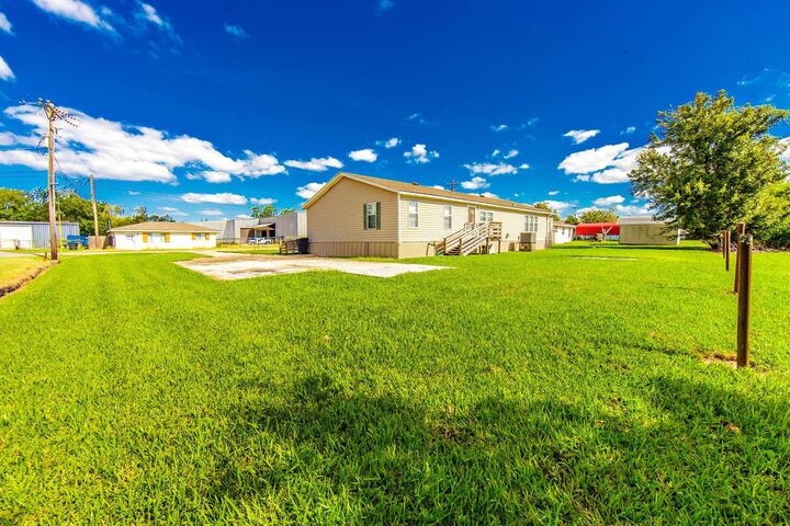 Property Photo:  117 Lyndenwood  LA 70364 