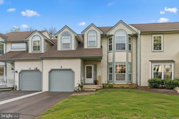 Property Photo:  64 Laurel Circle  PA 18940 