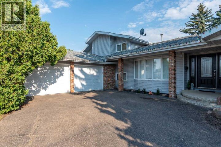 Property Photo:  3003 55A Avenue  AB T9V 1S3 