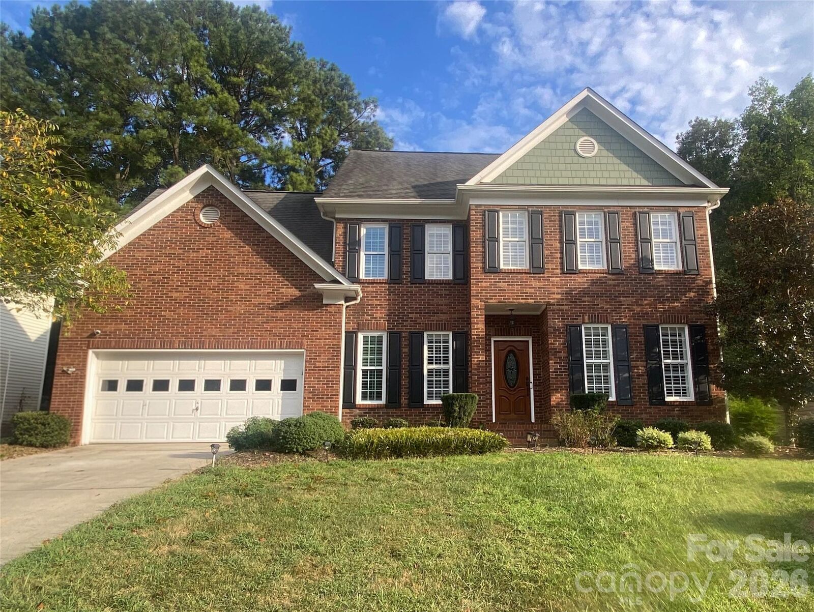 Property Photo: 16908 Hampton Crossing Drive NC 28078