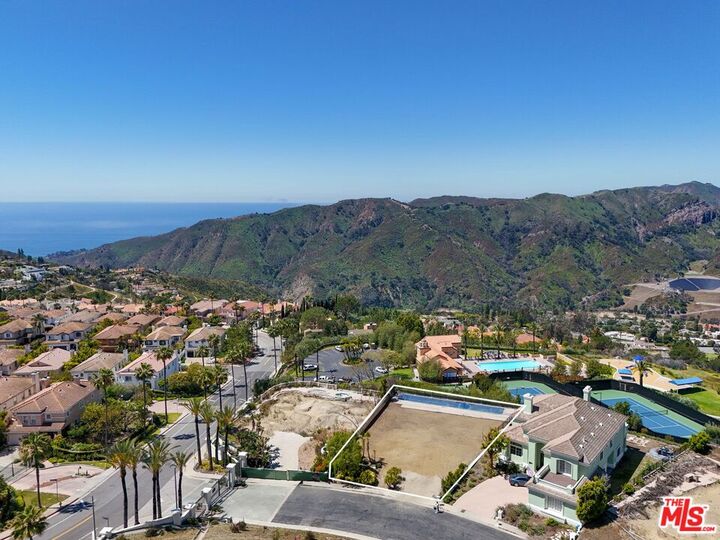 Property Photo:  16895 Calle De Sarah  CA 90272 