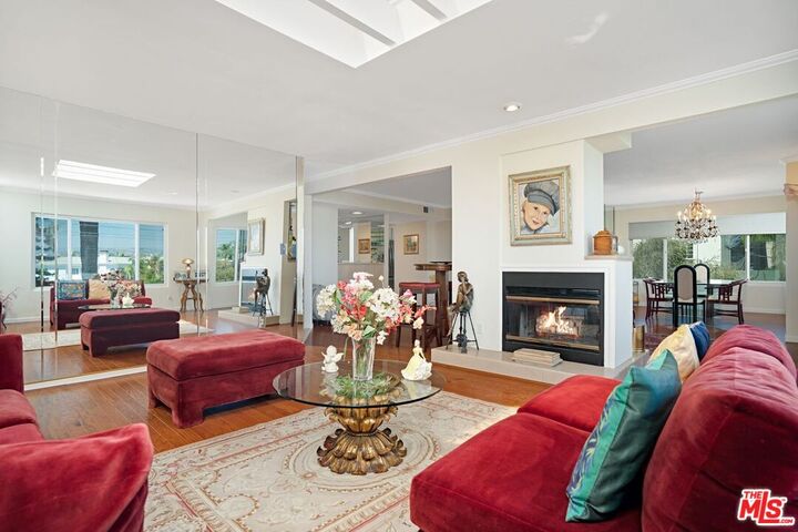 Property Photo: 9330 Clifton Way, Unit 105 CA 90210