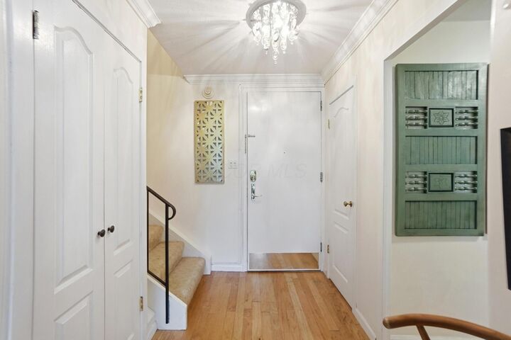 Property Photo:  1000 Urlin Avenue  OH 43212 