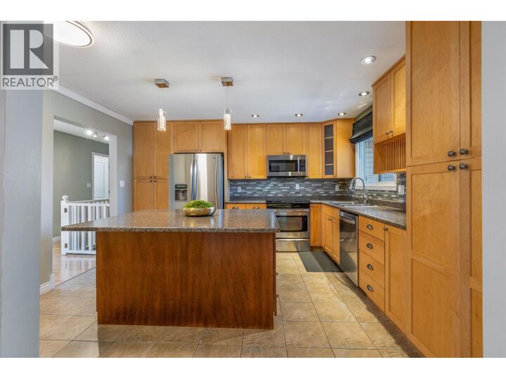 Property Photo:  2882 Calhoun Crescent  BC V2N 5J9 