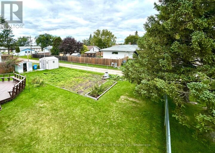 Property Photo: 750 First Street West Street ON P9A 2Z2