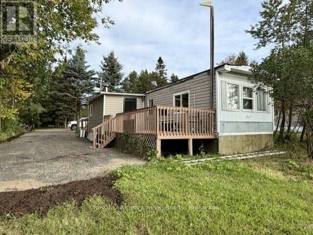 Property Photo: 7 Sarawak Drive ON P7A 0T1