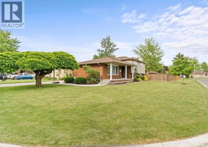 Property Photo: 146 Atlantic ON N9V 3K7
