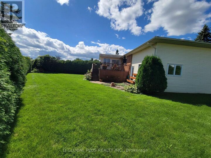 Property Photo:  5 Ravenhurst Drive East  ON K0C 1X0 