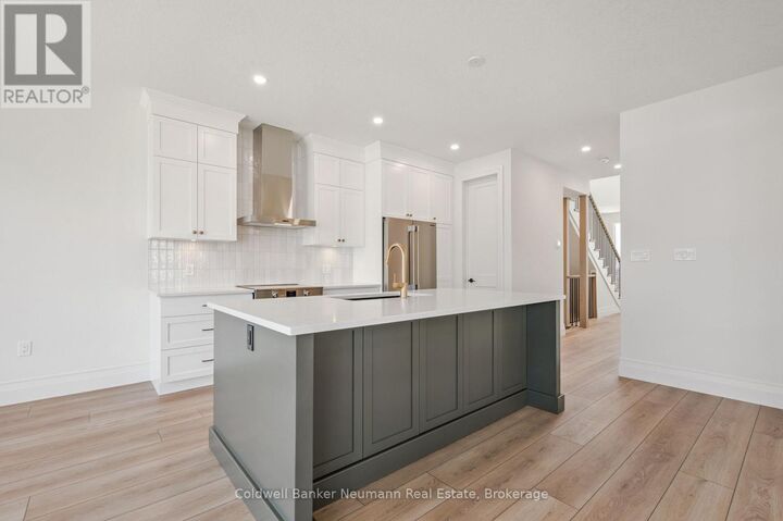 Property Photo:  35 Davis Street  ON N0B 1S0 