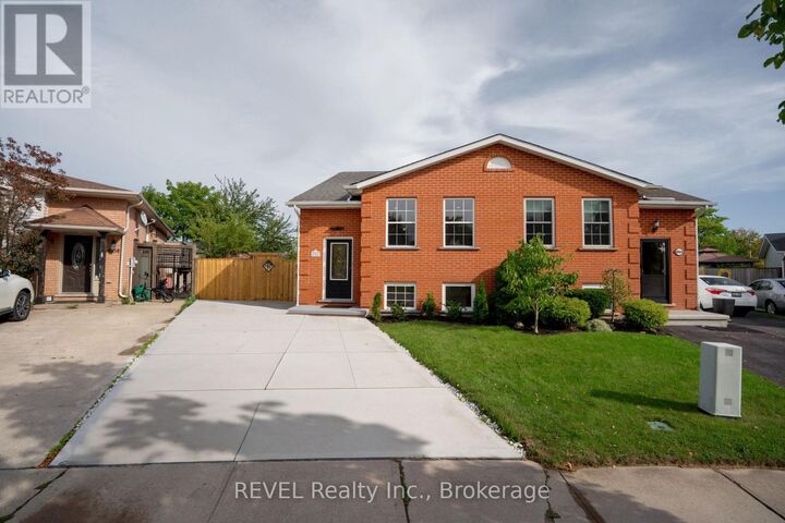 Property Photo: 4966 Windgate Drive ON L2H 2Z7