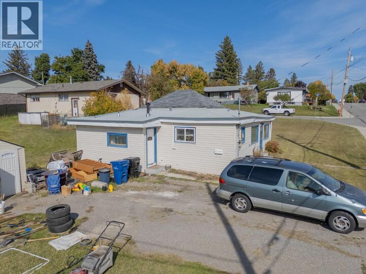 Property Photo:  1005 11th Avenue South  BC V1C 2R6 