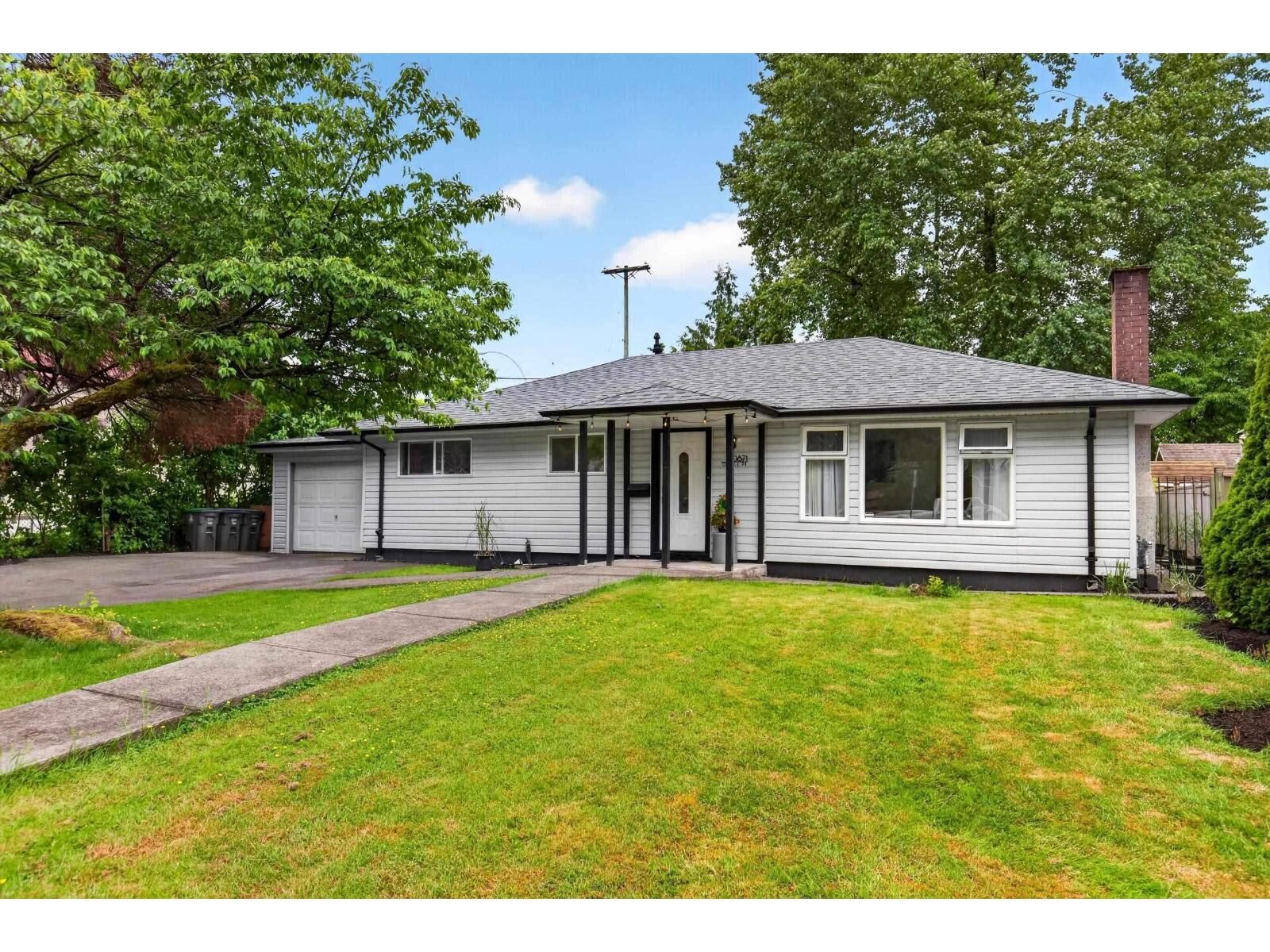 Property Photo:  10871 Oriole Drive  BC V3R 5A4 
