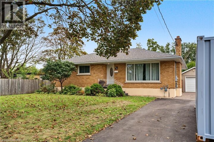 Property Photo:  42 Woodman Drive  ON N3S 4K1 