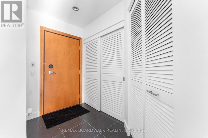 Property Photo: 90 George Street 401 ON K1N 0A8