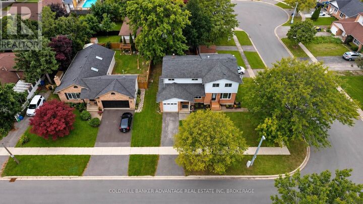 Photo de la propriété:  112 Northgate Drive  ON L3C 5Y5 