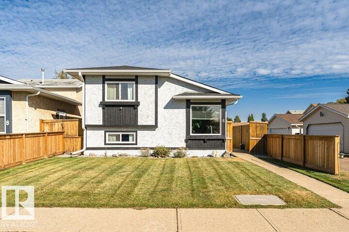 Property Photo: 6 Kiniski Crescent NW AB T6L 5A9