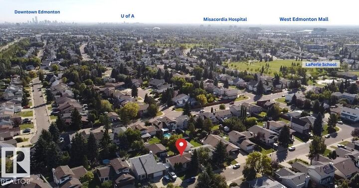 Property Photo:  9831 188 Street NW  AB T5T 4H3 