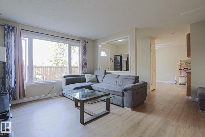 Property Photo:  319 Telford Court  AB T9E 5N2 