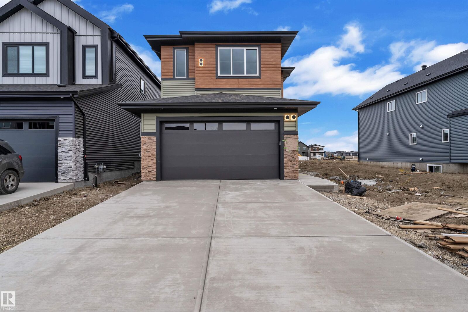 Property Photo:  3190 Granville Drive NW  AB T5T 7Z2 