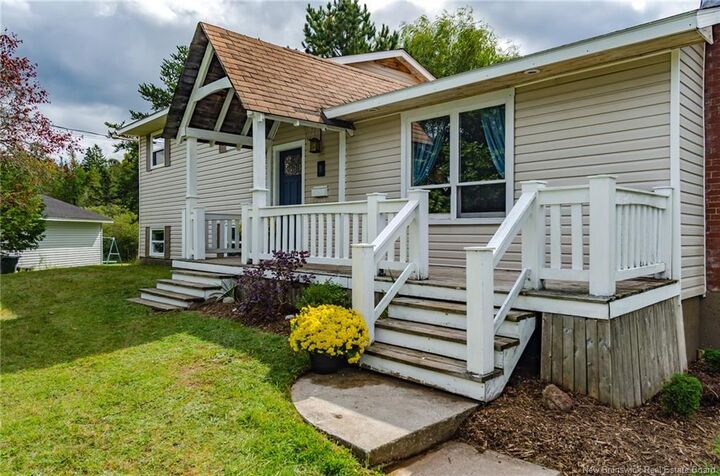 Property Photo:  9 Woodward Crescent  NB E2E 1N5 