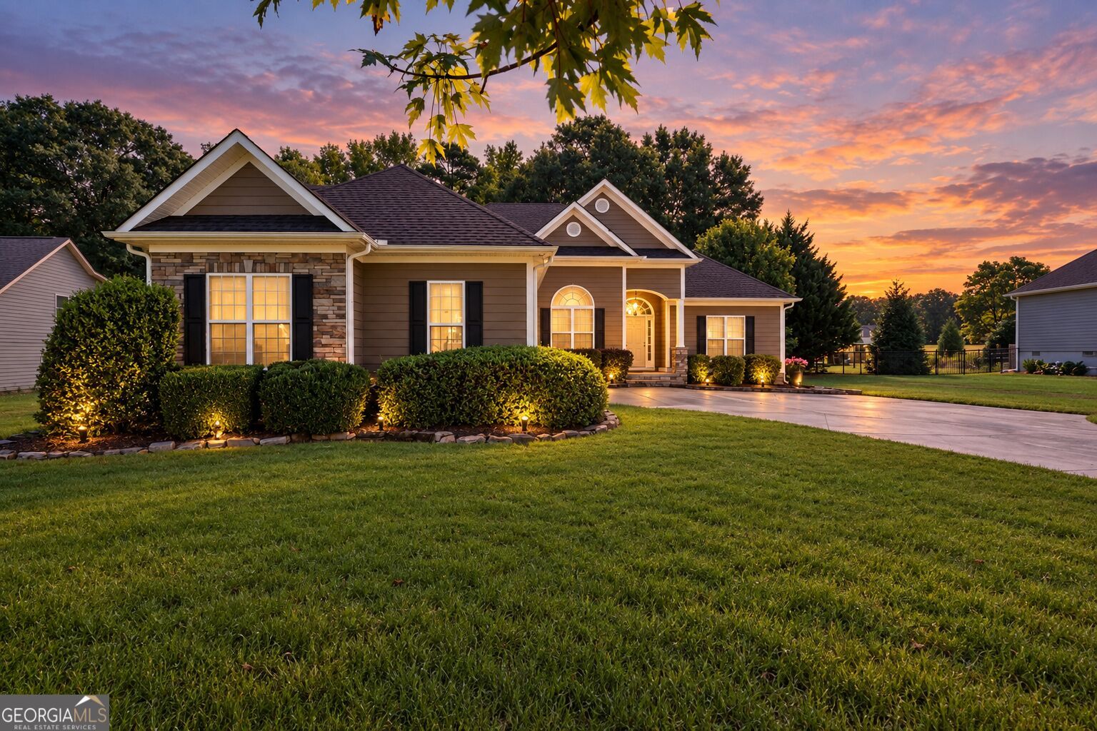Property Photo: 1004 Maddox Court GA 30224