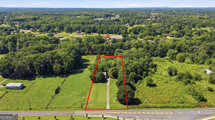 Property Photo: 5425 Howard Road GA 30040