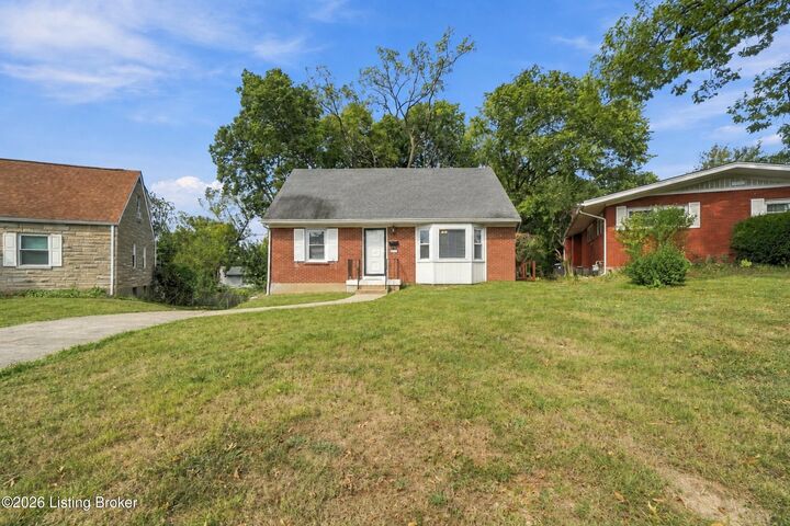 Property Photo:  2015 Tyrone Dr  KY 40218 