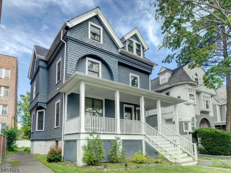 Property Photo:  65 Glenwood Ave  NJ 07017 