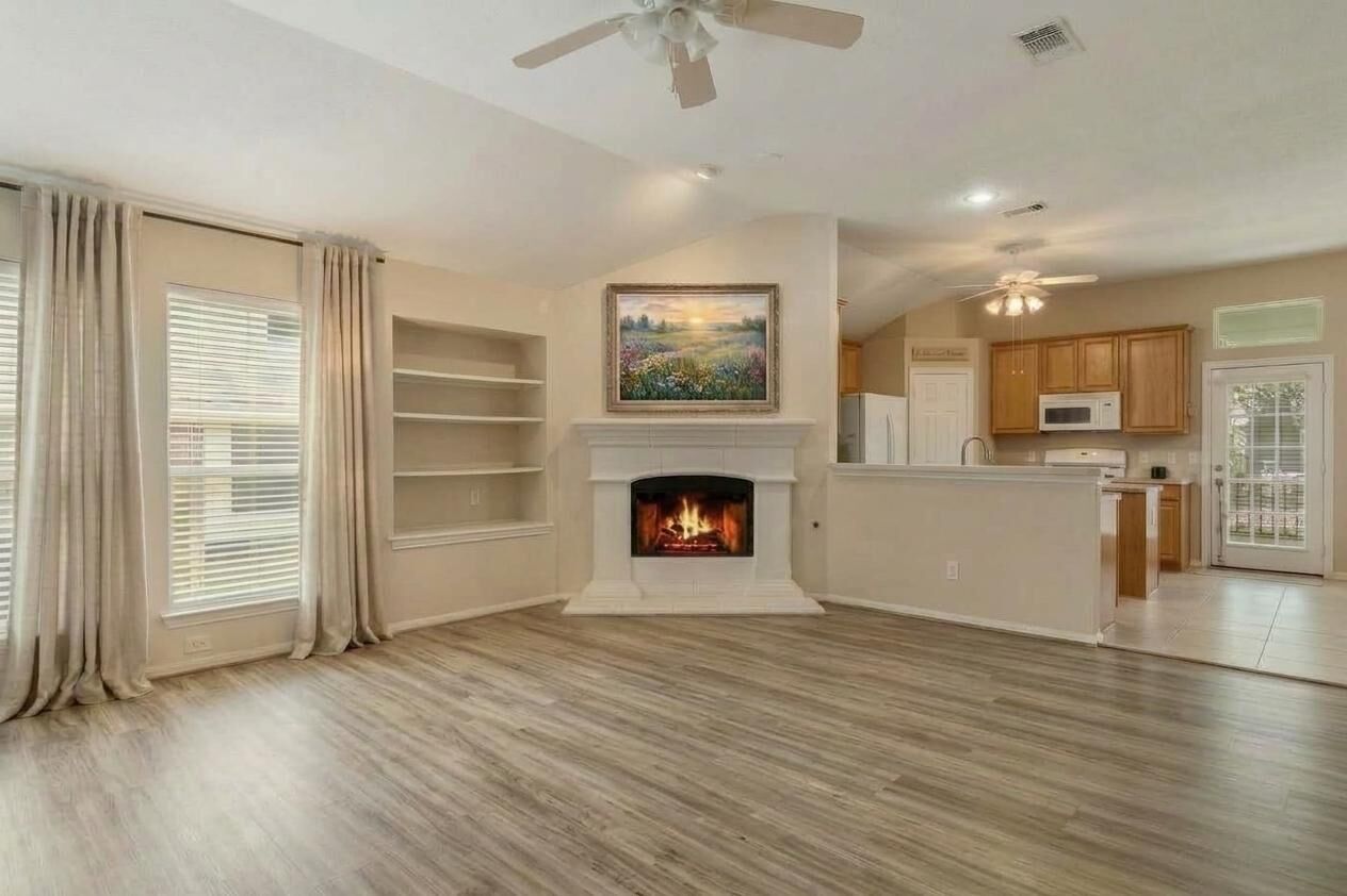 Property Photo: 273 Sunset Path S TX 77316