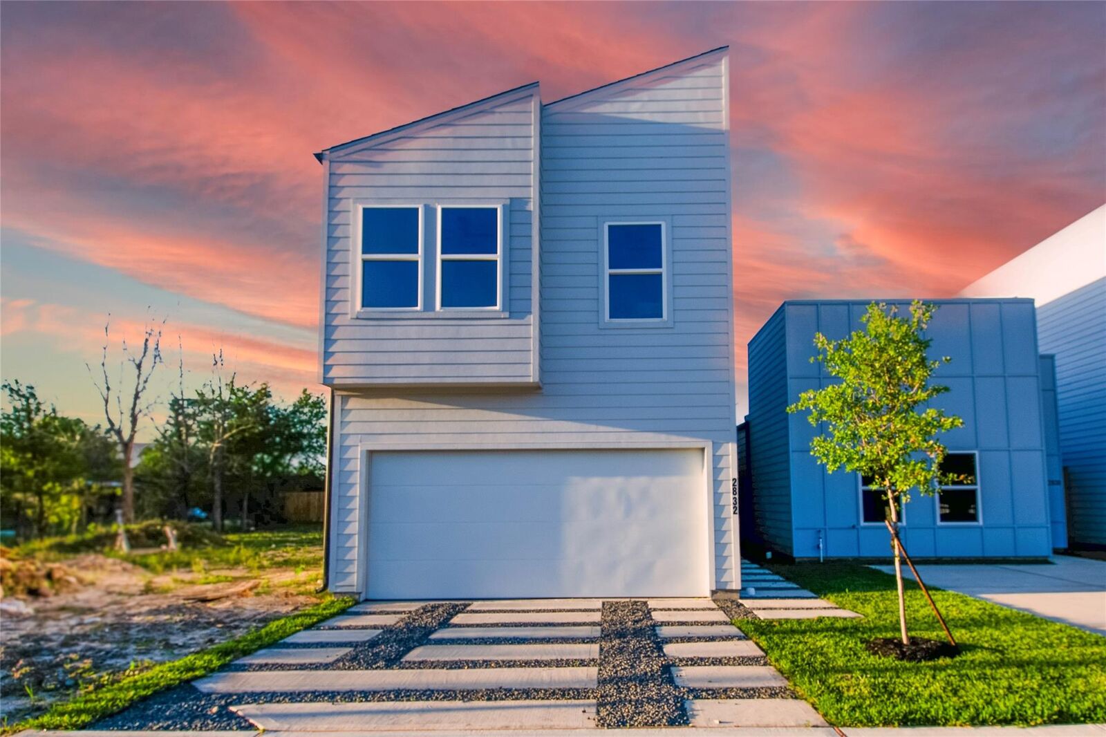 Property Photo: 2832 Mansfield Street TX 77091