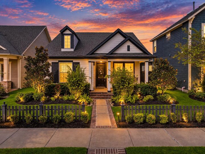 Property Photo: 18422 Central Creek Drive TX 77433