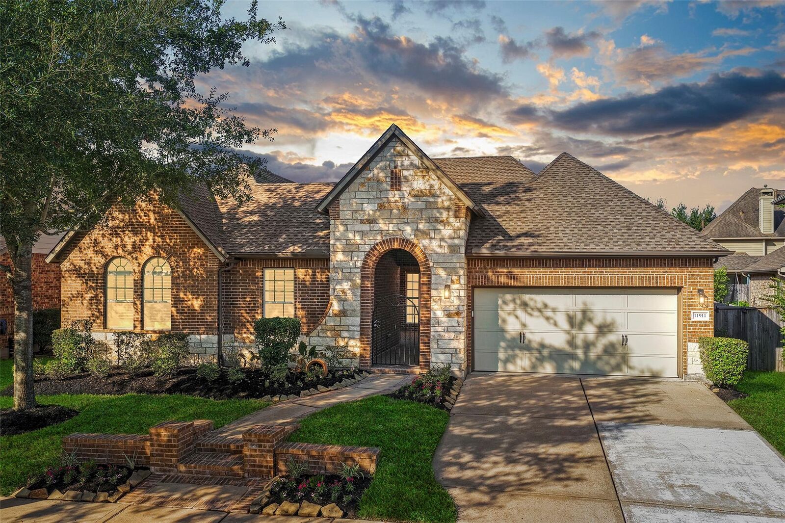 Property Photo:  11911 Moonlit Falls Drive  TX 77433 