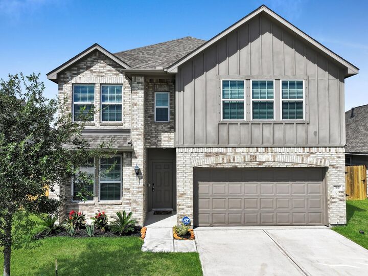 Property Photo: 766 Dewberry Road TX 77568