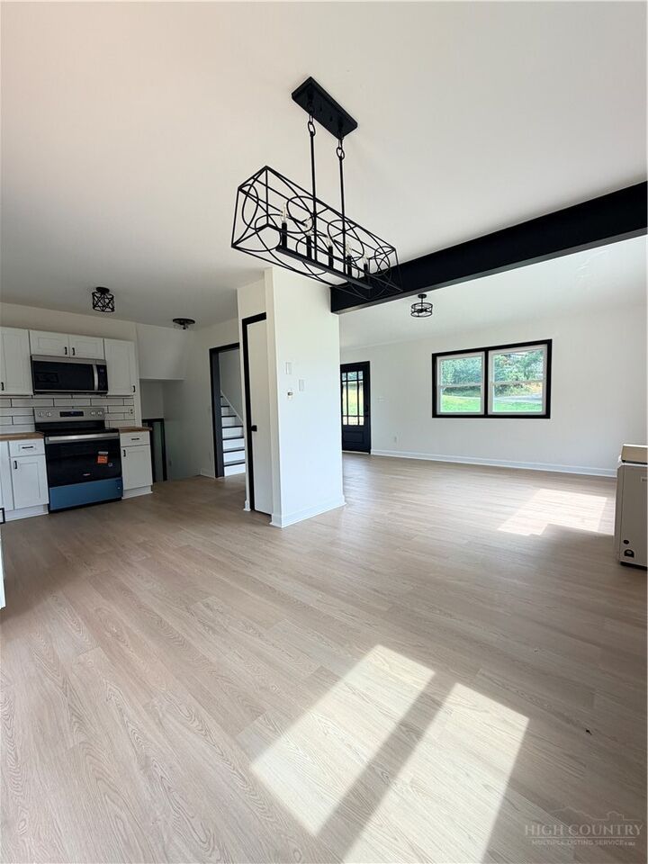 Property Photo:  310 Clay Hodges Road  NC 28607 