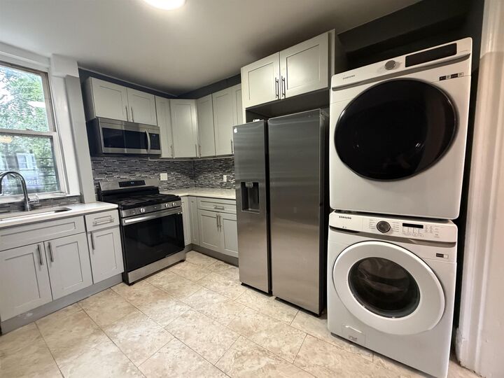 Property Photo: 445 West Side Ave 2 NJ 07304