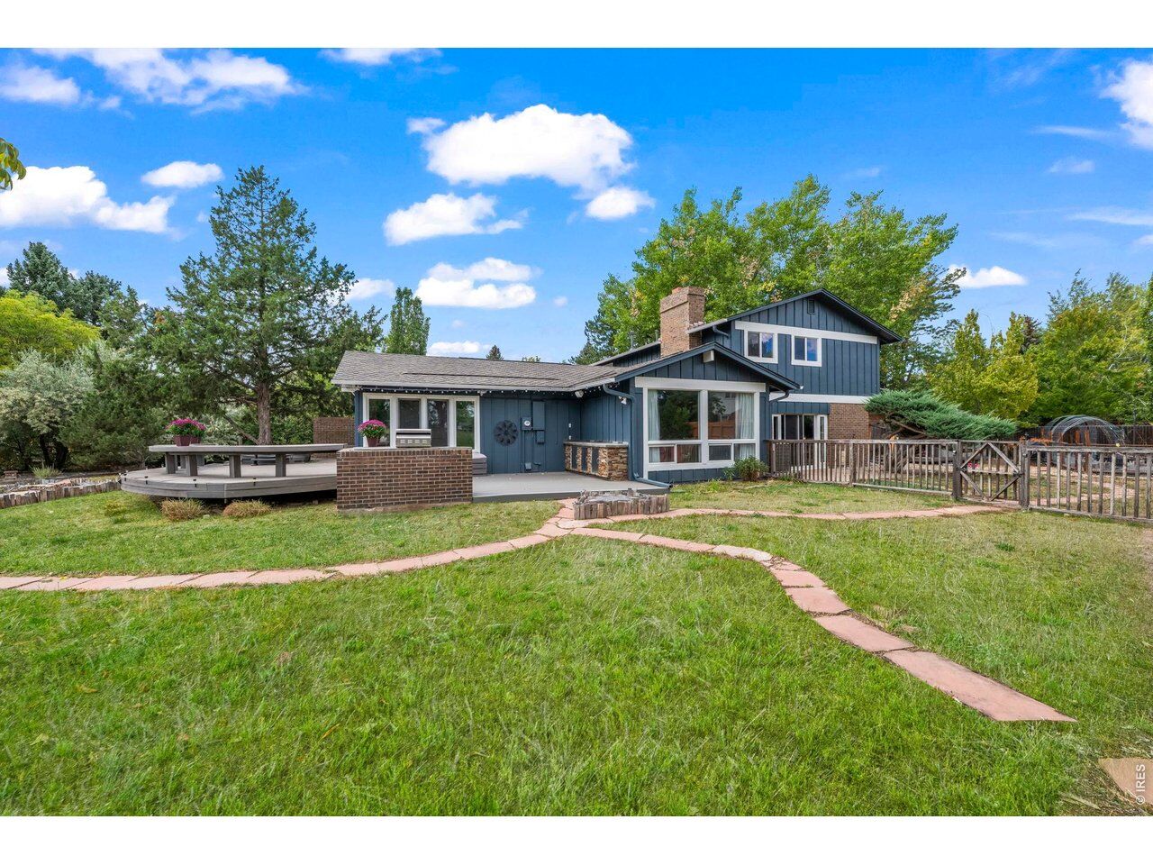 Property Photo: 6999 Firerock Ct CO 80301