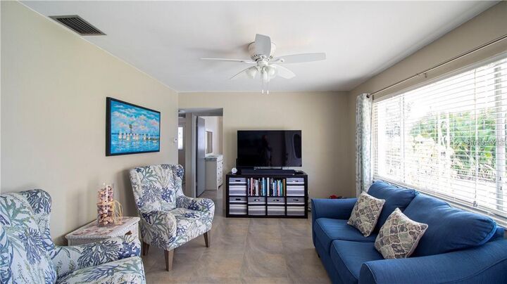 Property Photo:  3925 15th Avenue N  FL 33713 