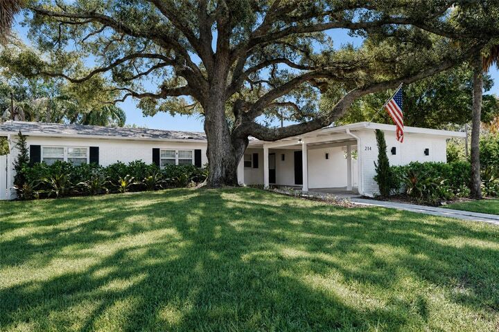 Property Photo: 214 S Treasure Drive FL 33609